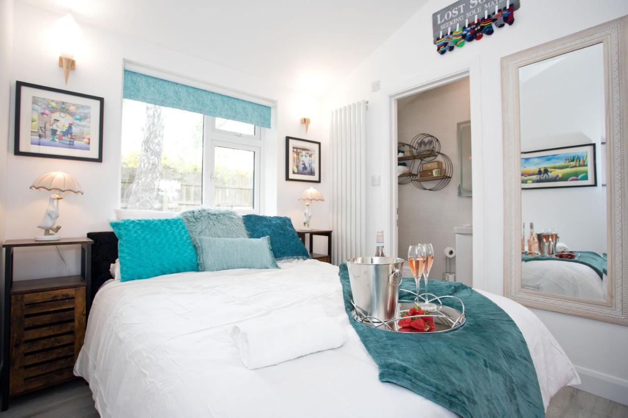 The Bearded Goat Den - A Rural Retreat At This Modern Holiday Cottage Saint Leonards Luaran gambar