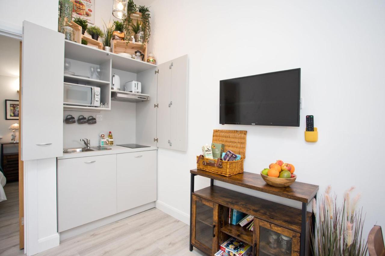 The Bearded Goat Den - A Rural Retreat At This Modern Holiday Cottage Saint Leonards Luaran gambar